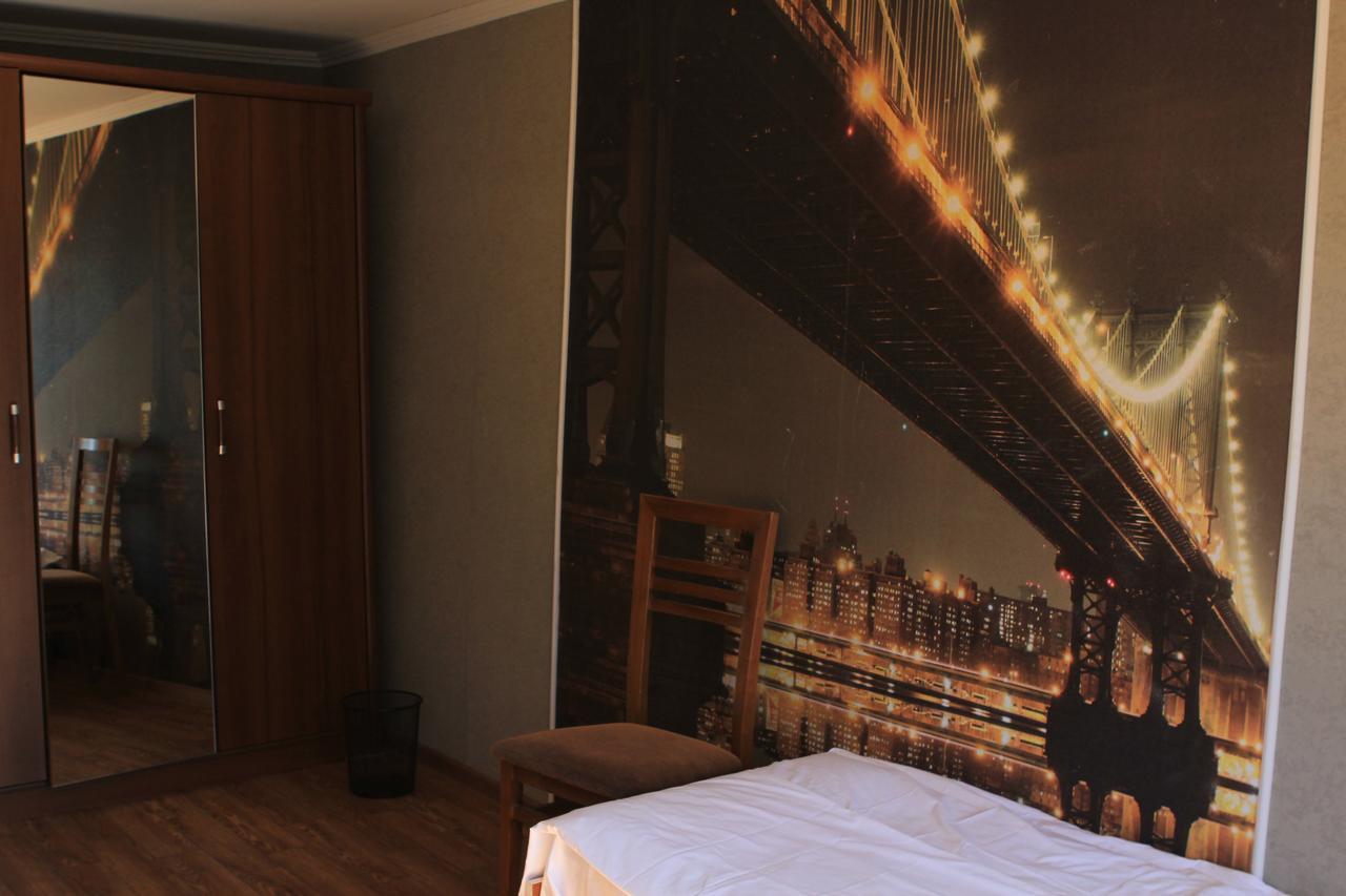Holiday Hostel House Бишкек Екстериор снимка