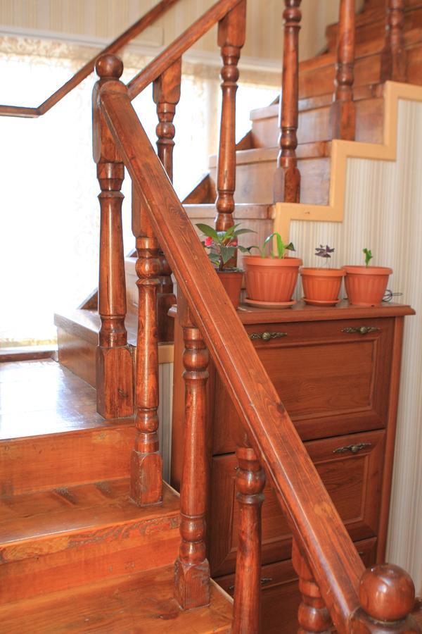 Holiday Hostel House Бишкек Екстериор снимка